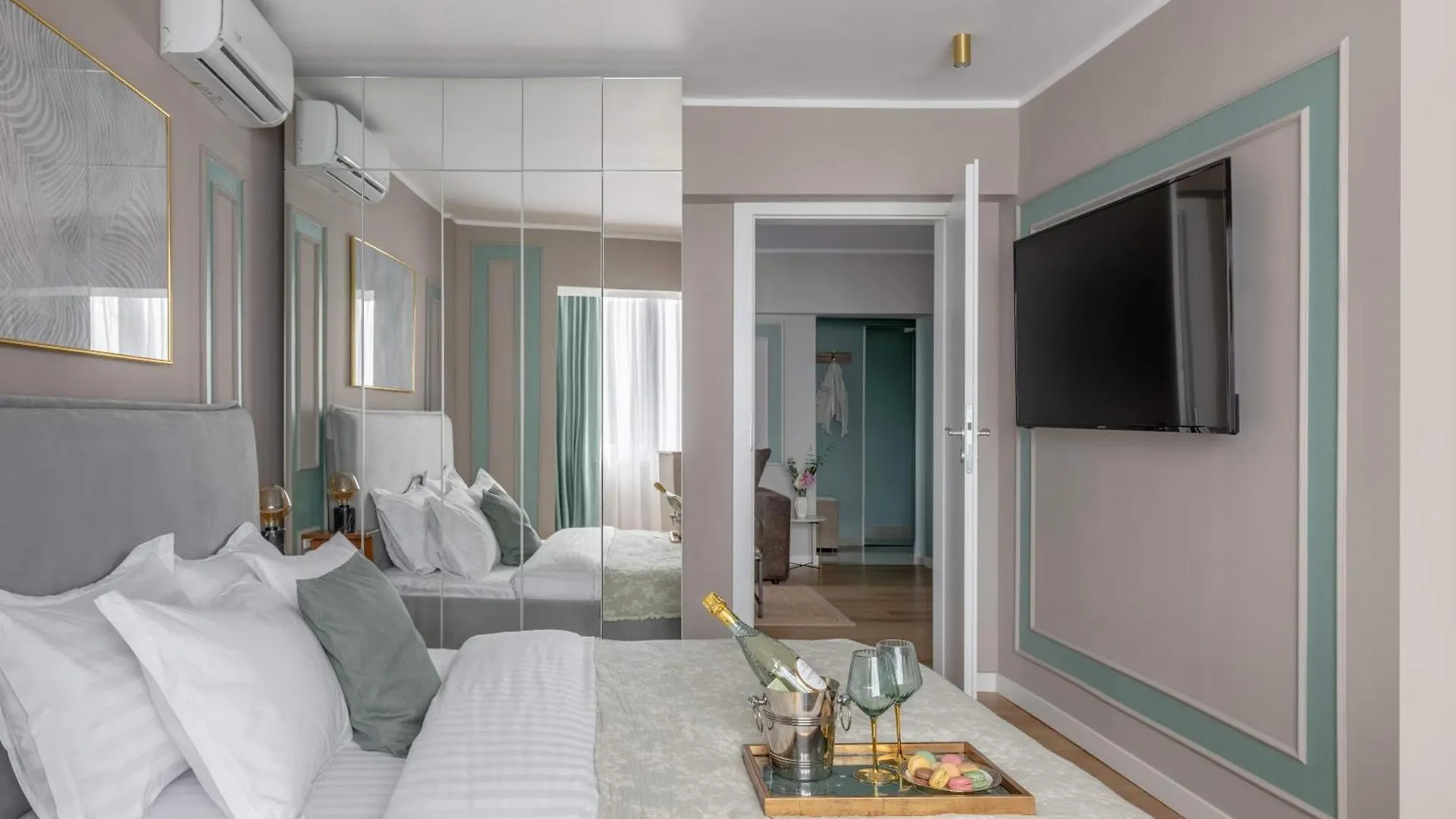 Sublime 1Br On The Park Apartamento Bucareste